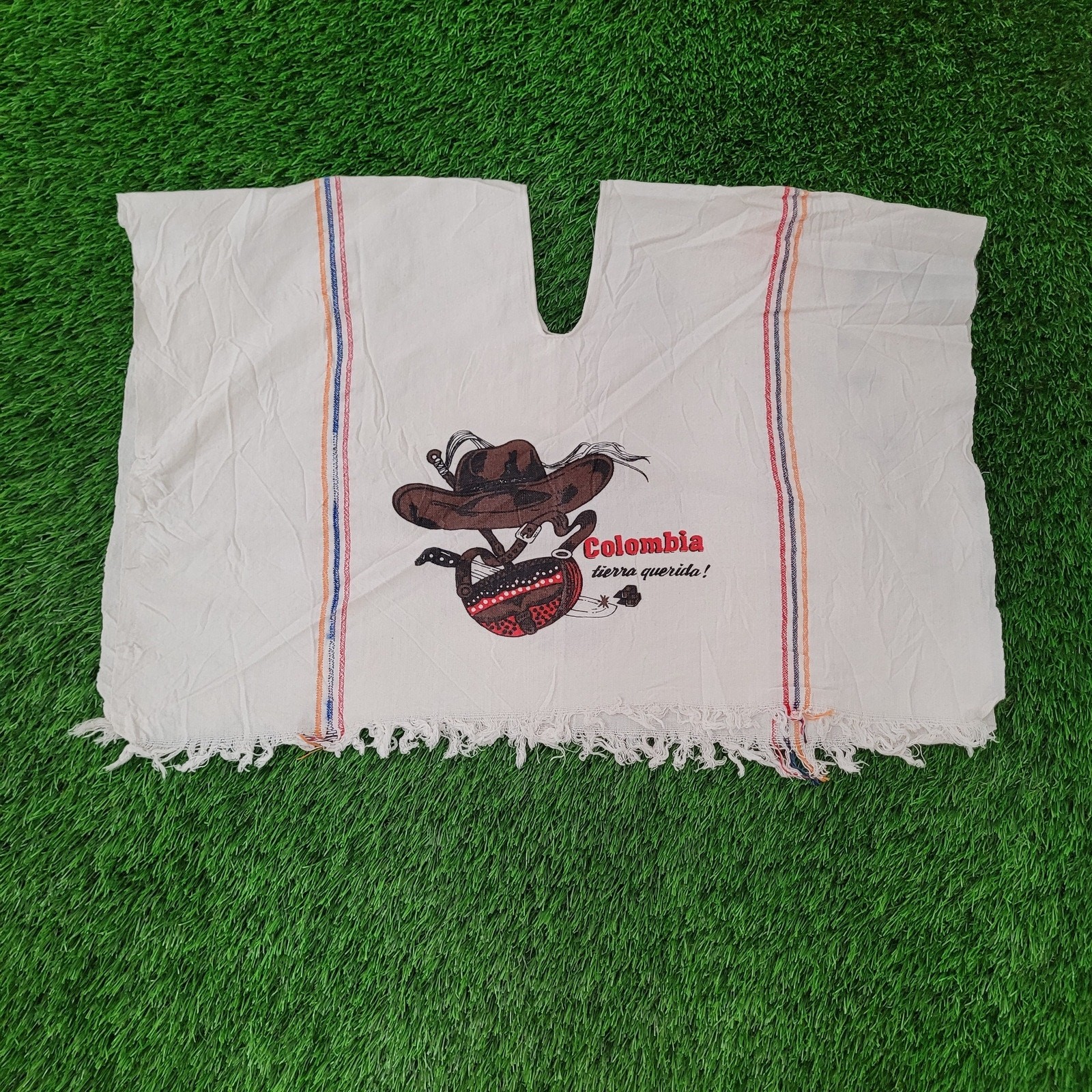 Vintage 90s Colombian Poncho Ruana 3XL 31x20 Beige Folk-Attire gallery