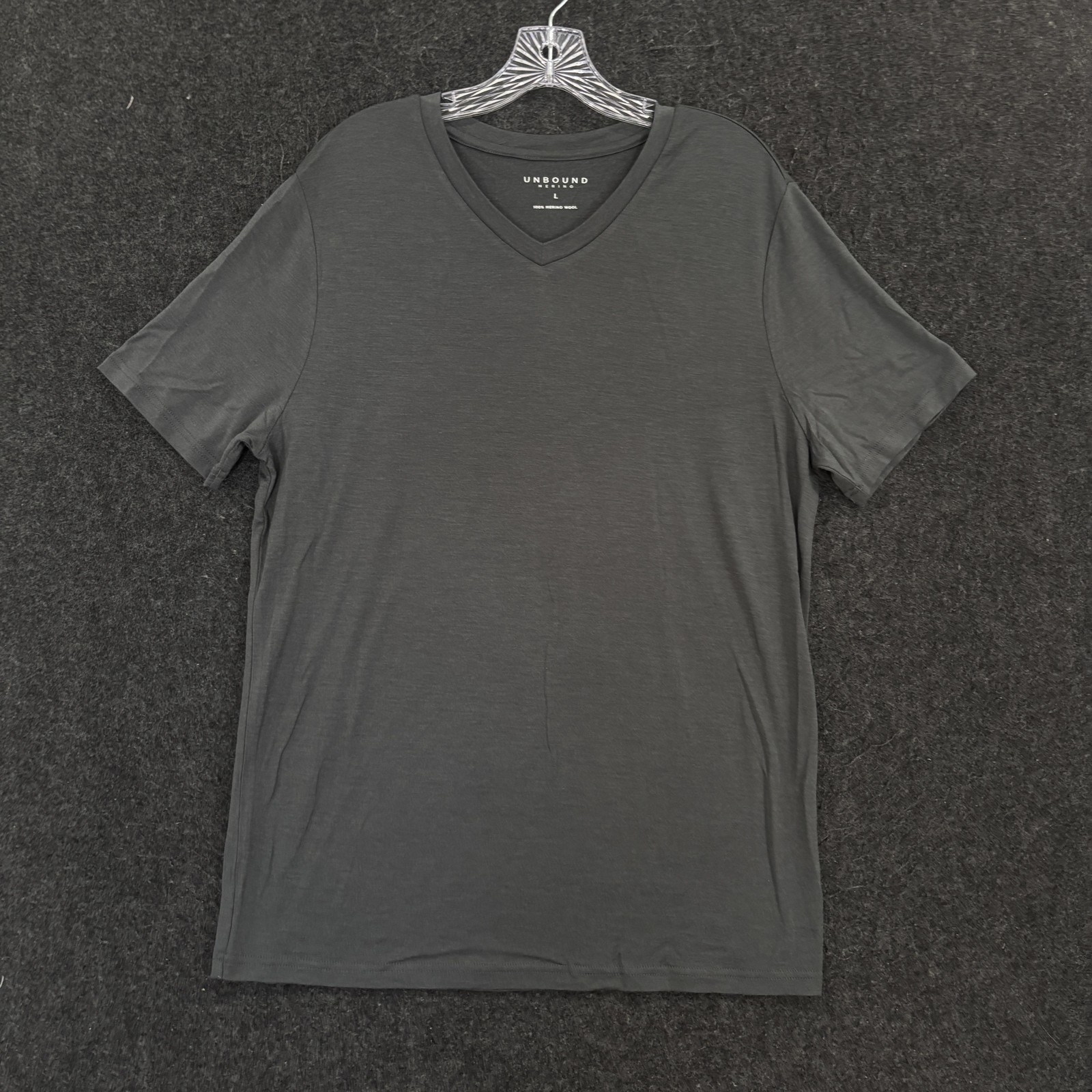 Unbound Merino Shirt Men’s Large Gray V-Neck 100% Merino Wool Lightweight