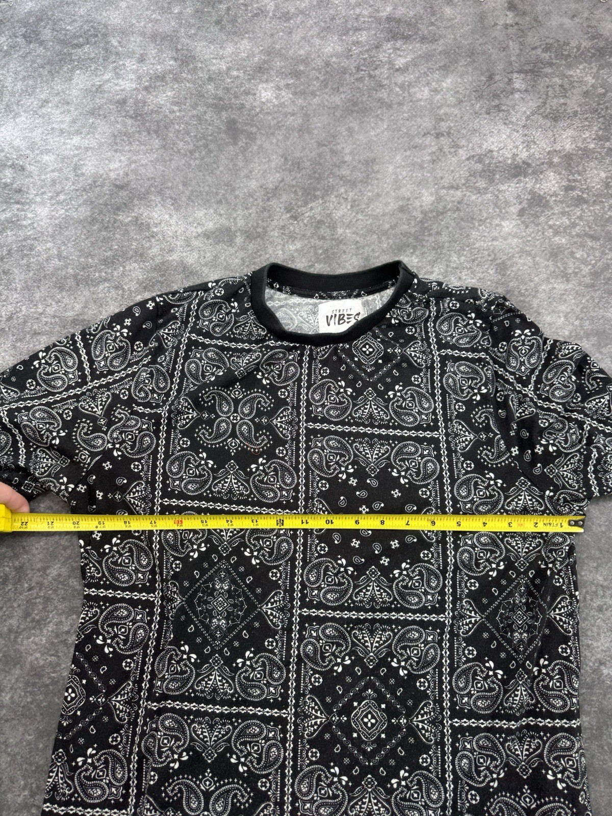 Street Vibes Black & White Short Sleeve Paisley Print Shirt Mens Large Bandana gallery