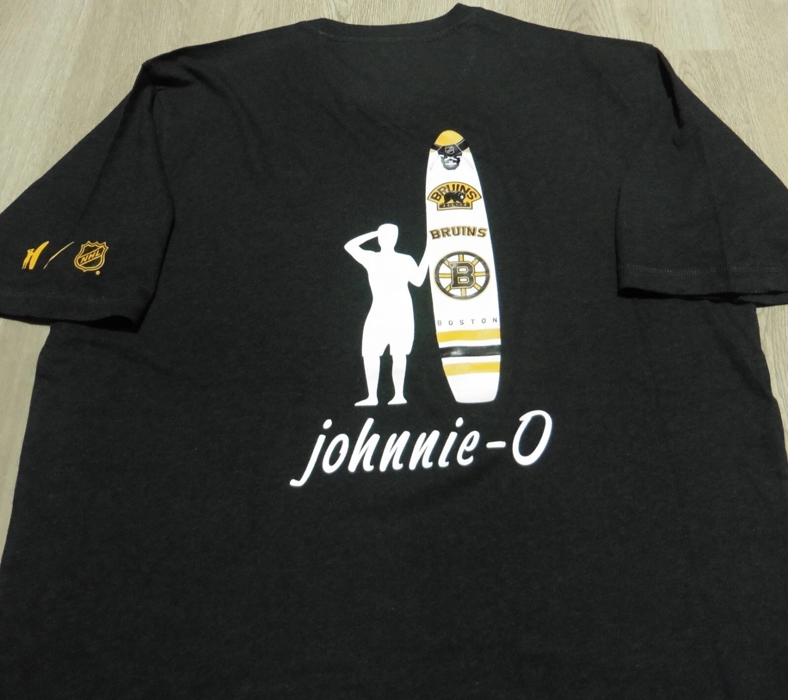 Johnnie-O Men’s XL Boston Bruins NHL Crew Neck T-Shirt Charcoal SS