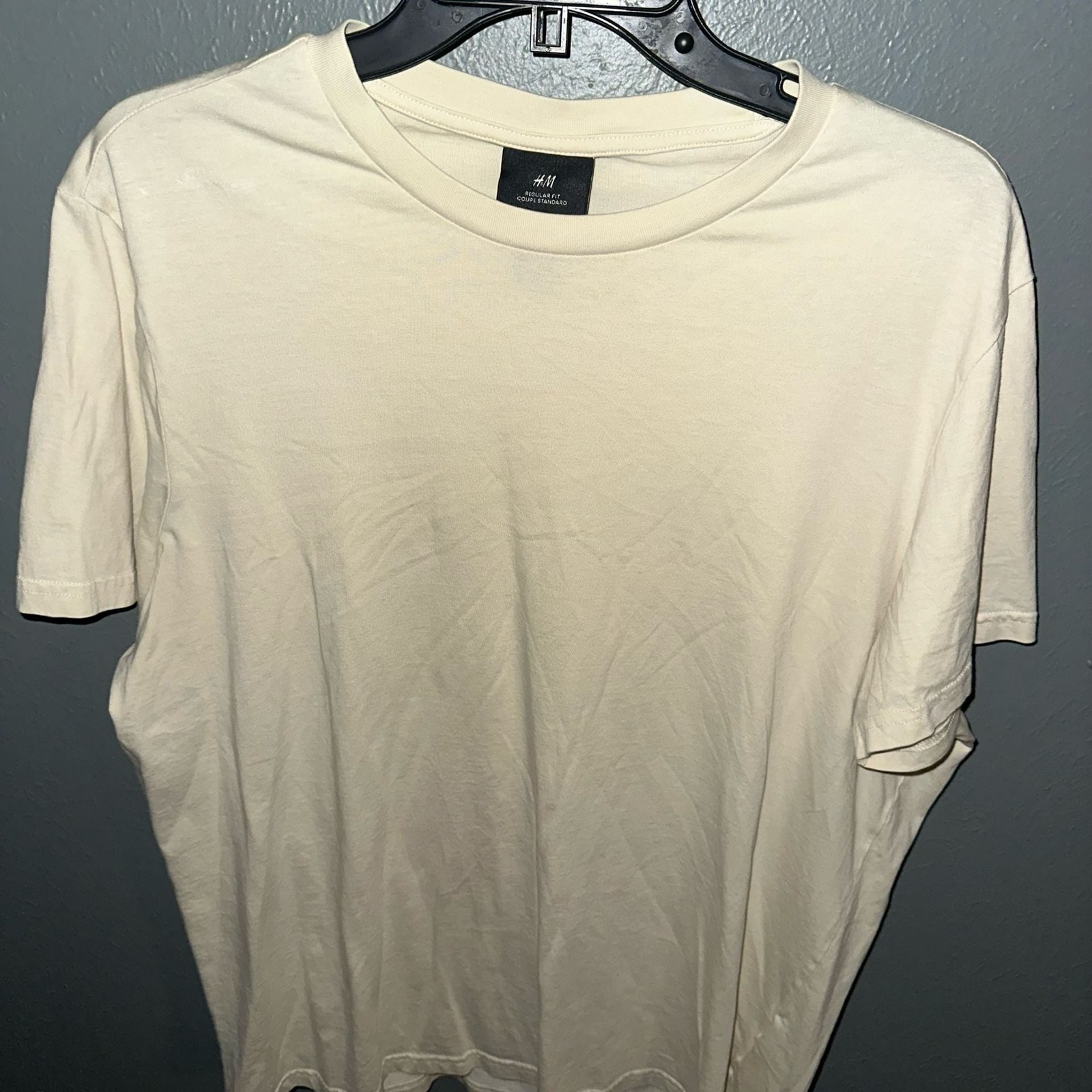 H&M Regular Fit Cream Crew Neck T-Shirt gallery