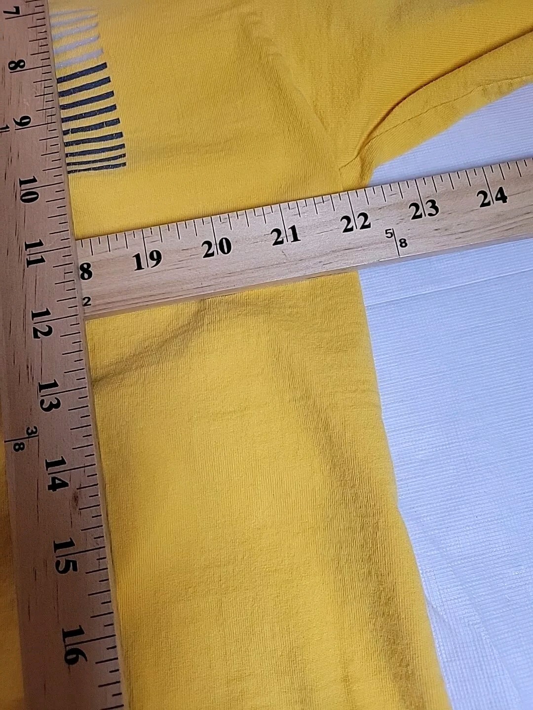 Vintage Starter T Shirt Men XLarge Yellow Graphic Logo Casual 00s Y2K Damage gallery