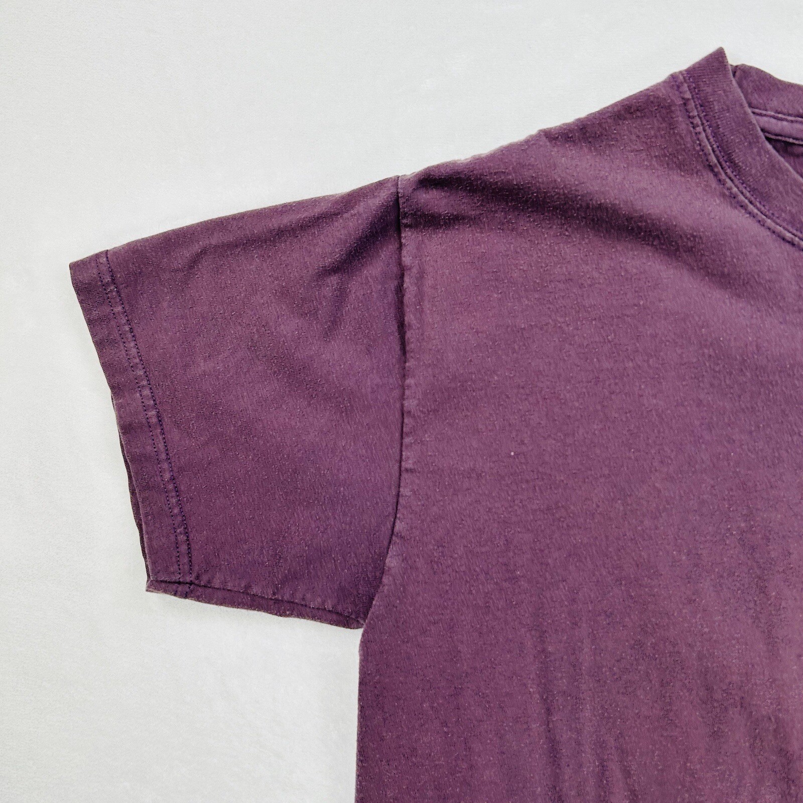 VINTAGE Pfizer Shirt Adult Medium Purple Red Sports Recreation Golf Tennis Mens gallery