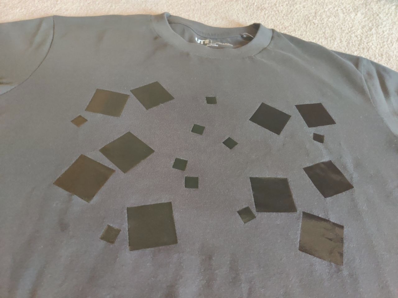 UNIQLO MoMA JOSEF ALBERS Art T-Shirt Size S Men's Dark Gray Black Squares NWT gallery