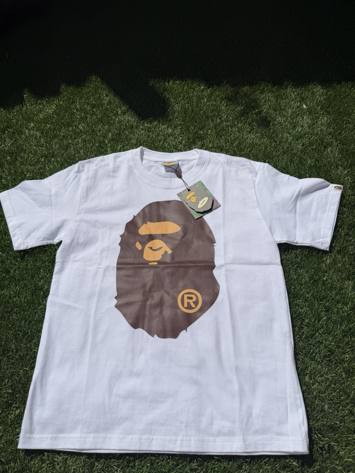 A Bathing Ape BAPE White Ape Head Graphic Tee Men’s Size S Crew Neck Cotton gallery
