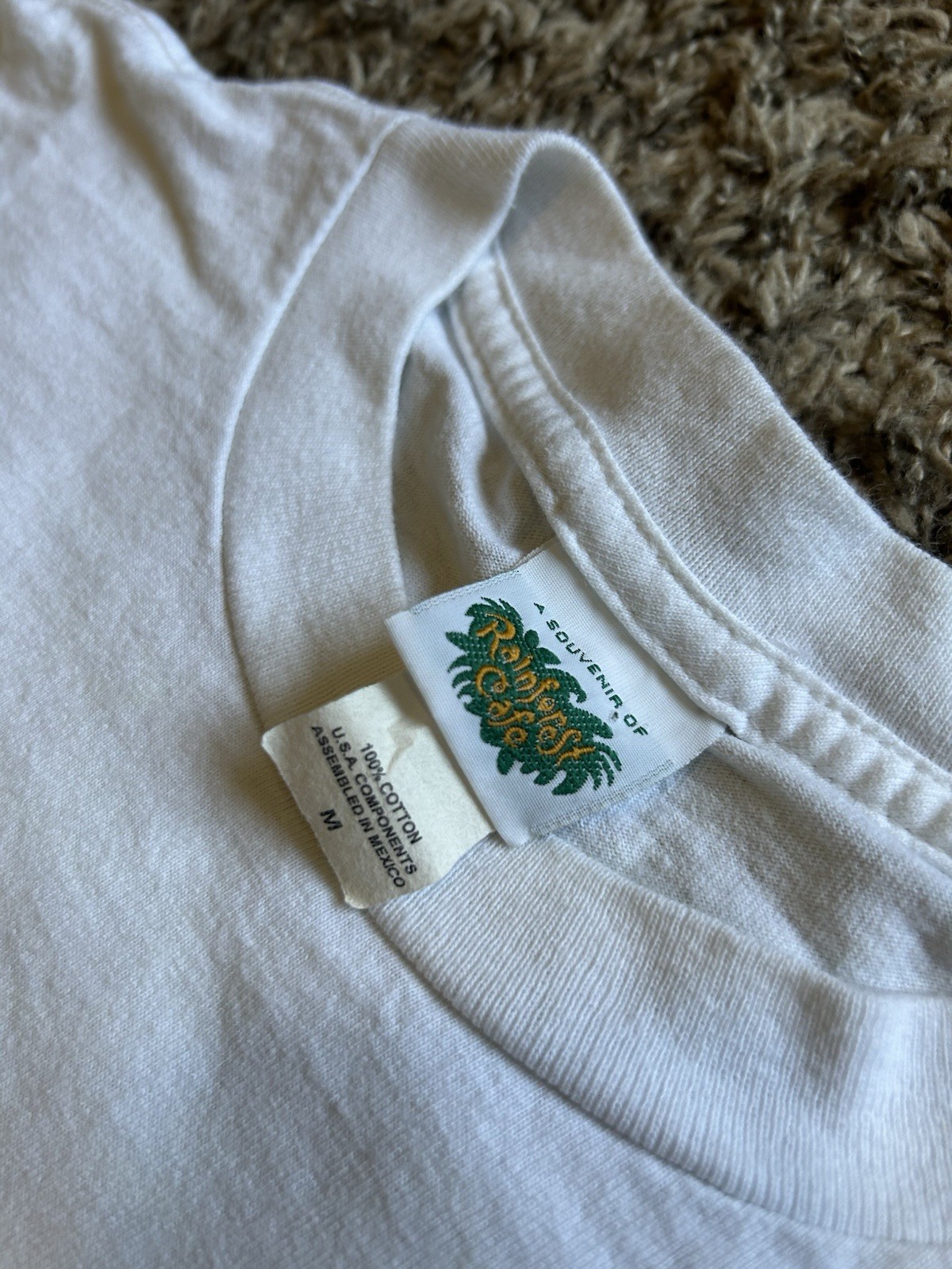 Vintage Rainforest Cafe California Frog Graphic Souvenir Shirt Medium White gallery