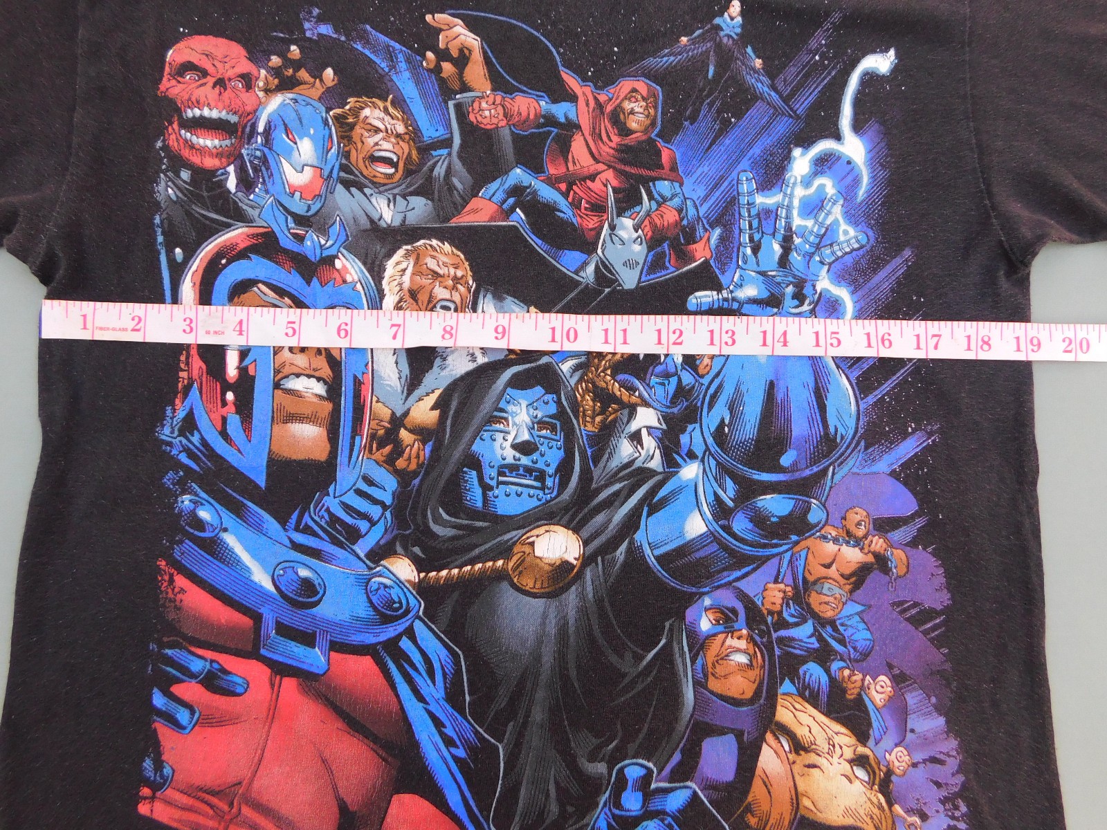 VINTAGE MARVEL UNIVERSE VILLAINS MAGNETO DR.DOOM T-SHIRT SIZE MEDIUM gallery
