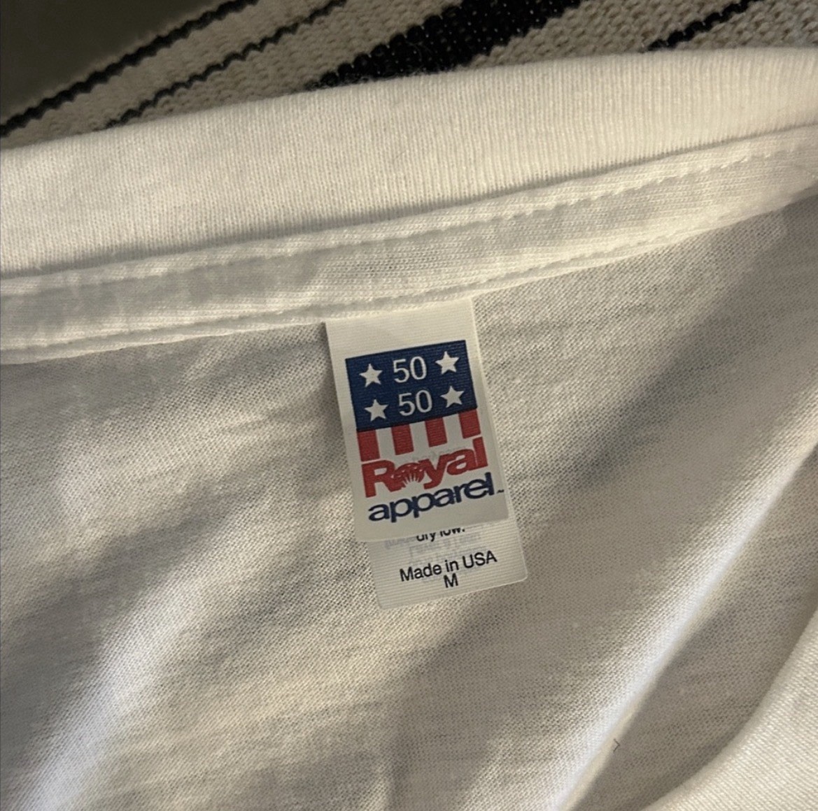 Royal Apparel Men's White Graphic Print Crew Neck Short Sleeve T-Shirt Size M gallery