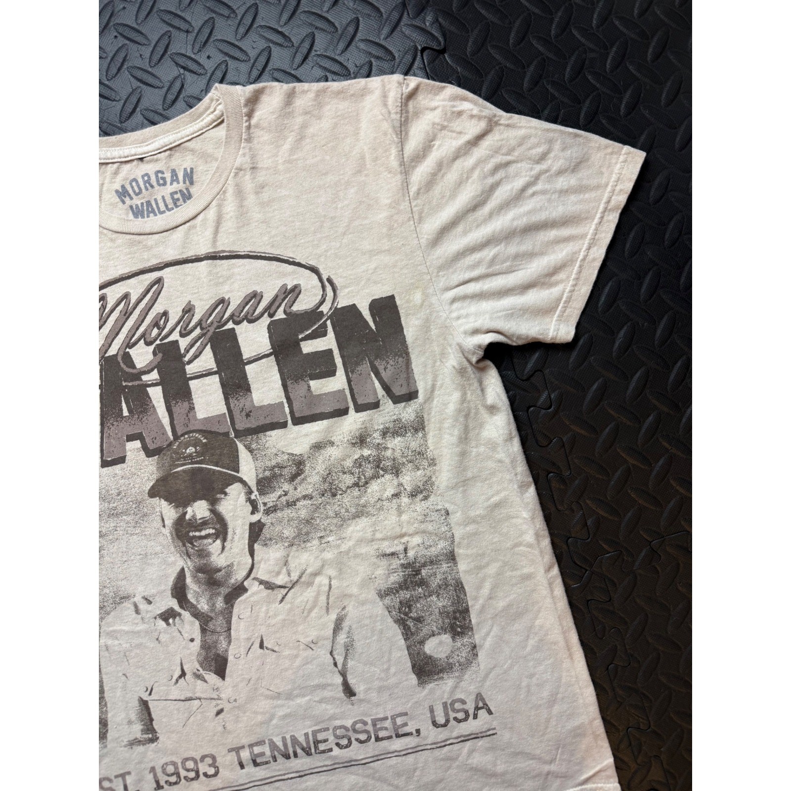 Morgan Wallen Graphic T-Shirt Mens Small Tan Tennessee Est 1993 Country Music gallery