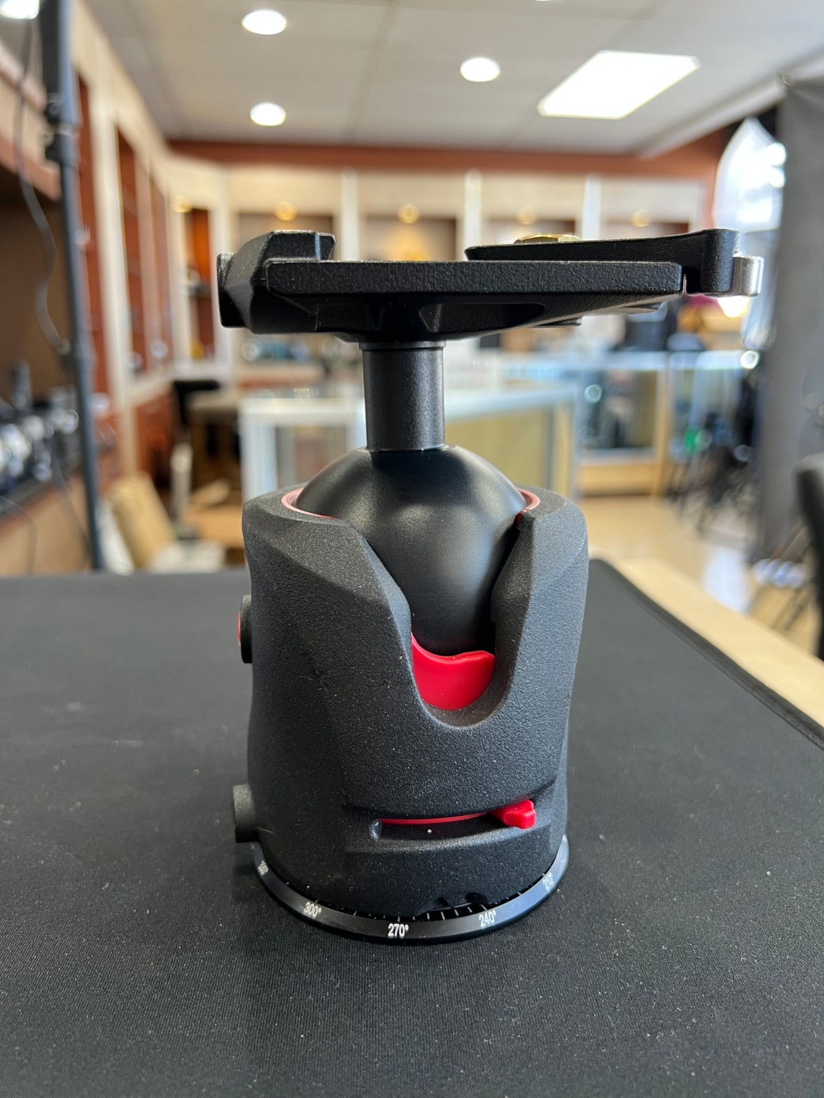 Manfrotto 057 Ball Head with RC4 Quick Release MH057M0-RC4 – SOLD AS IS