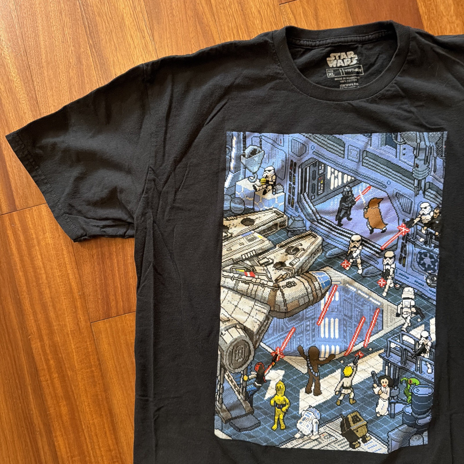 2016 Star Wars Hanger Battle A New Hope R2-D2 Leia Luke Han Solo T-Shirt Size XL gallery