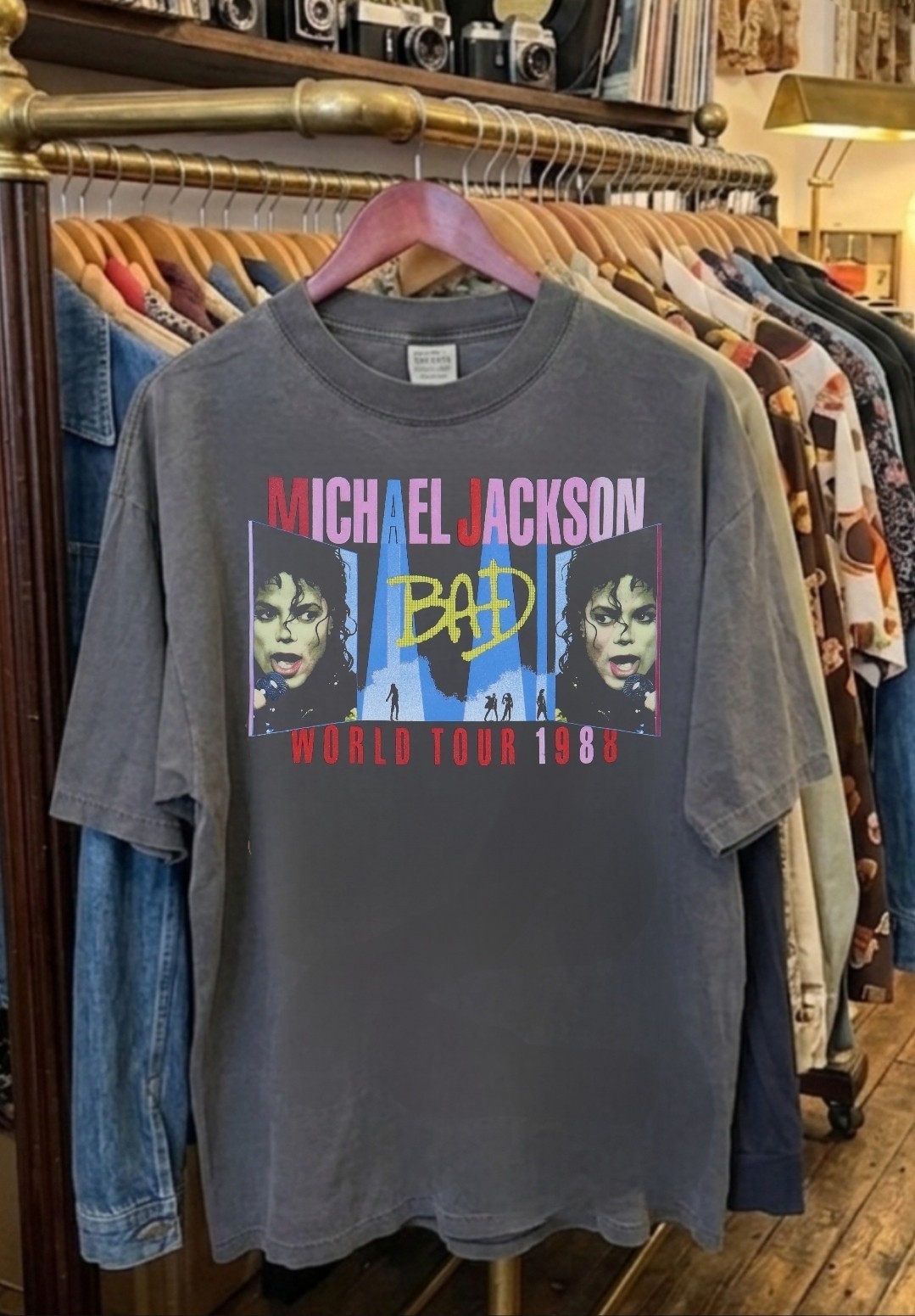 MICHAEL JACKSON BAD TOUR 1988 TOUR ON A SHAKA HEAVYWEIGHT GARMET SHIRT "MODERN" gallery