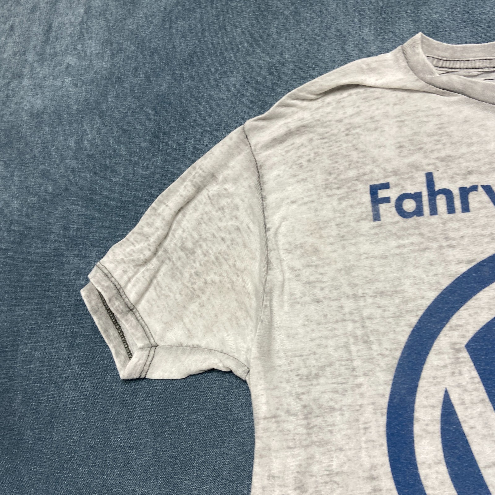 Volkswagen T Shirt Mens Large Gray Fahrvergnügen Graphic Logo Casual Crew Neck gallery