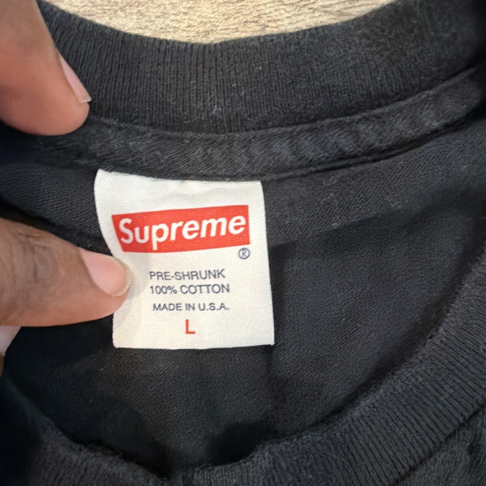 Men’s Supreme T Shirt Size Large gallery