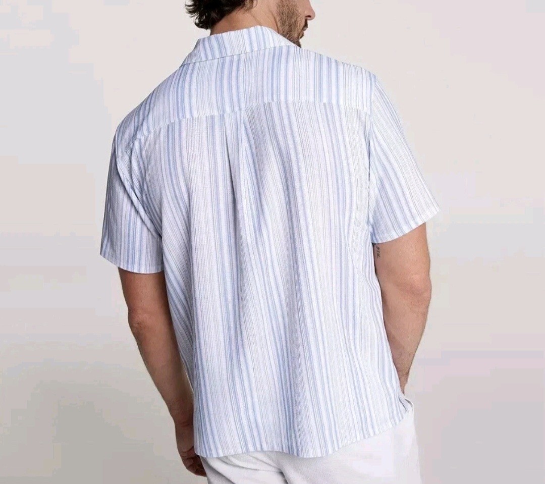 New VRST Performance Resort Shirt Men’s Size Medium Muted Denim Calm Stripe $64 gallery
