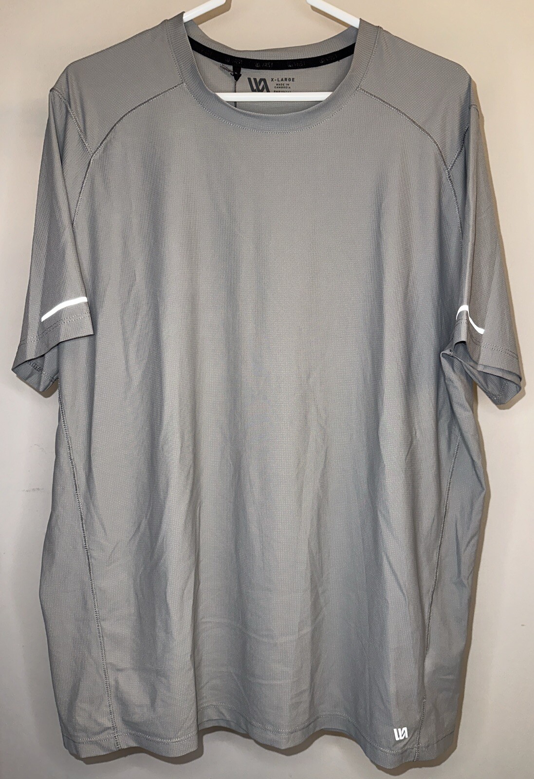 VRST Mens Run Tee Short Sleeve Crew Neck In Silver Shadow – Size XL