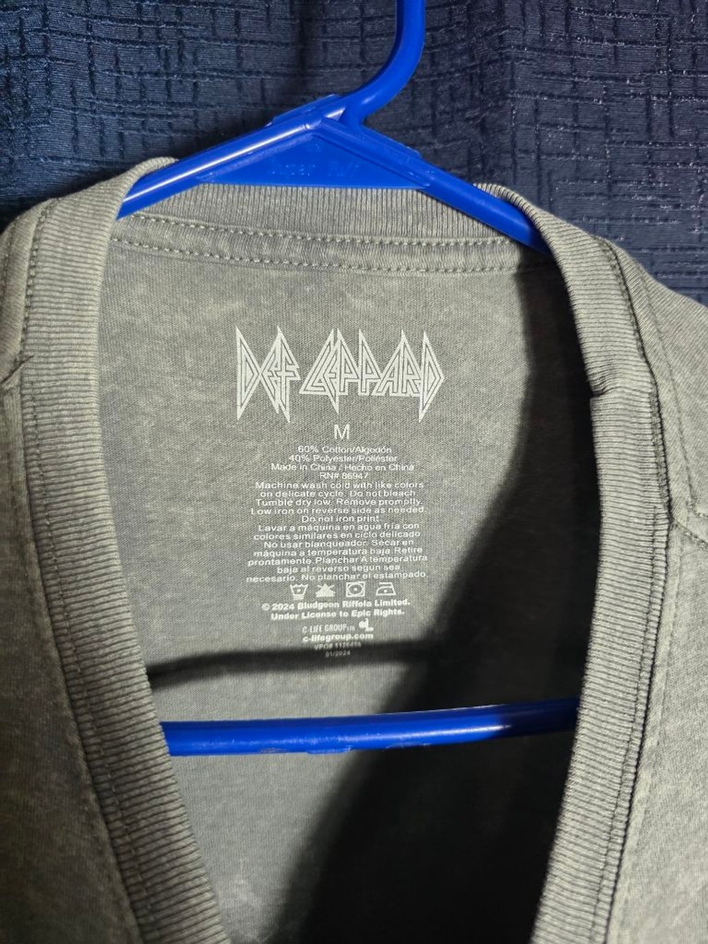 Men's Def Leppard Gray Short Sleeve Tee M vintage retro band shirt rock music gallery