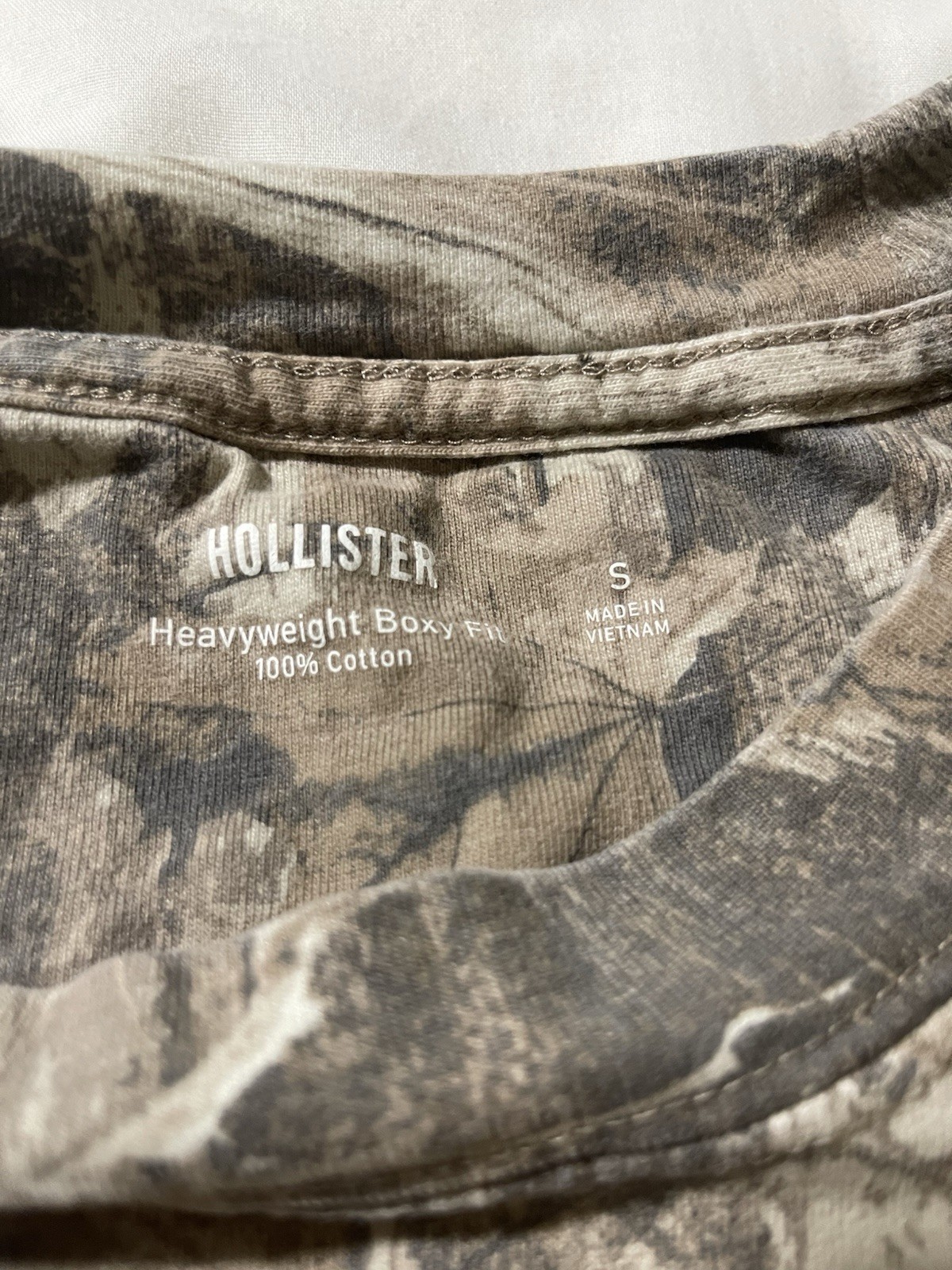 Hollister Heavyweight Boxy Fit Camo Crew Neck Short Sleeve Cotton Tee Men S gallery