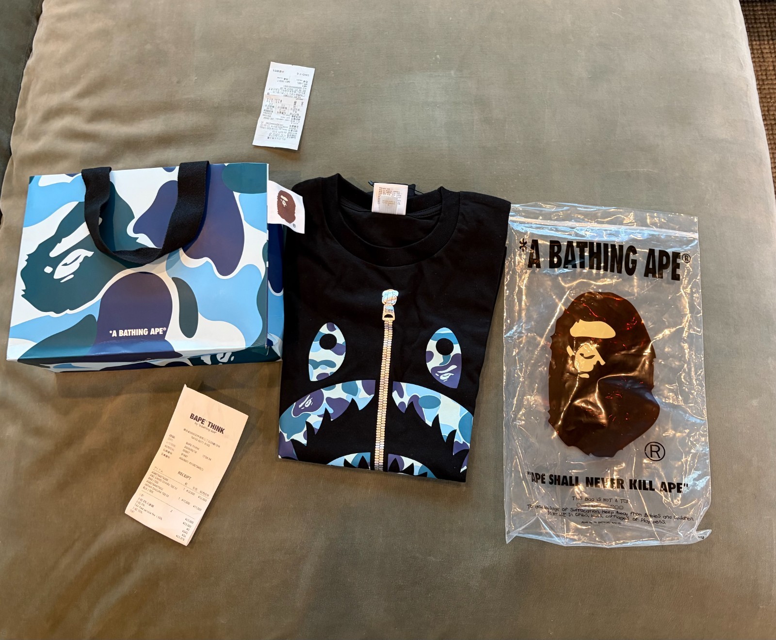 A BATHING APE BAPE Color Camo Silver Zip Shark Tee T-Shirt Black Blue gallery
