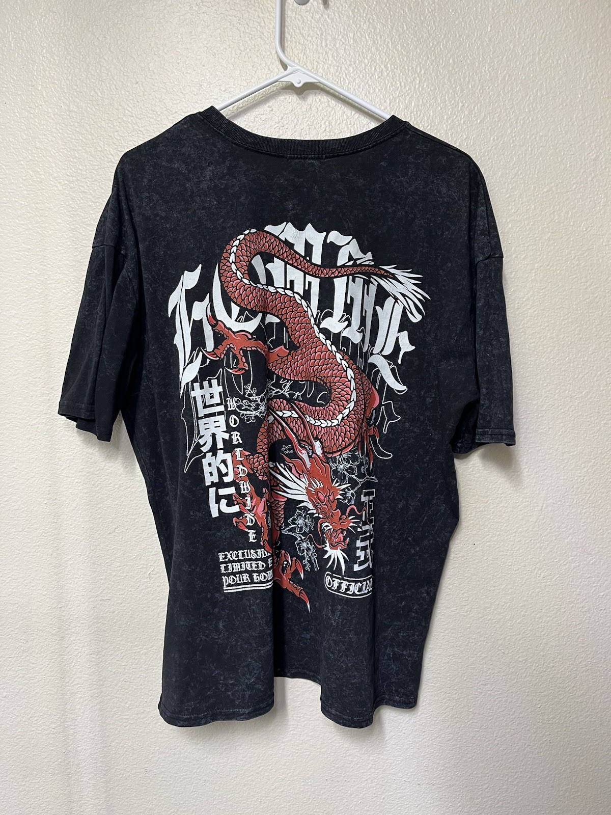 Pre-Owned Boohoo MAN Acid Wash Dragon Graphic T-Shirt, Size M gallery