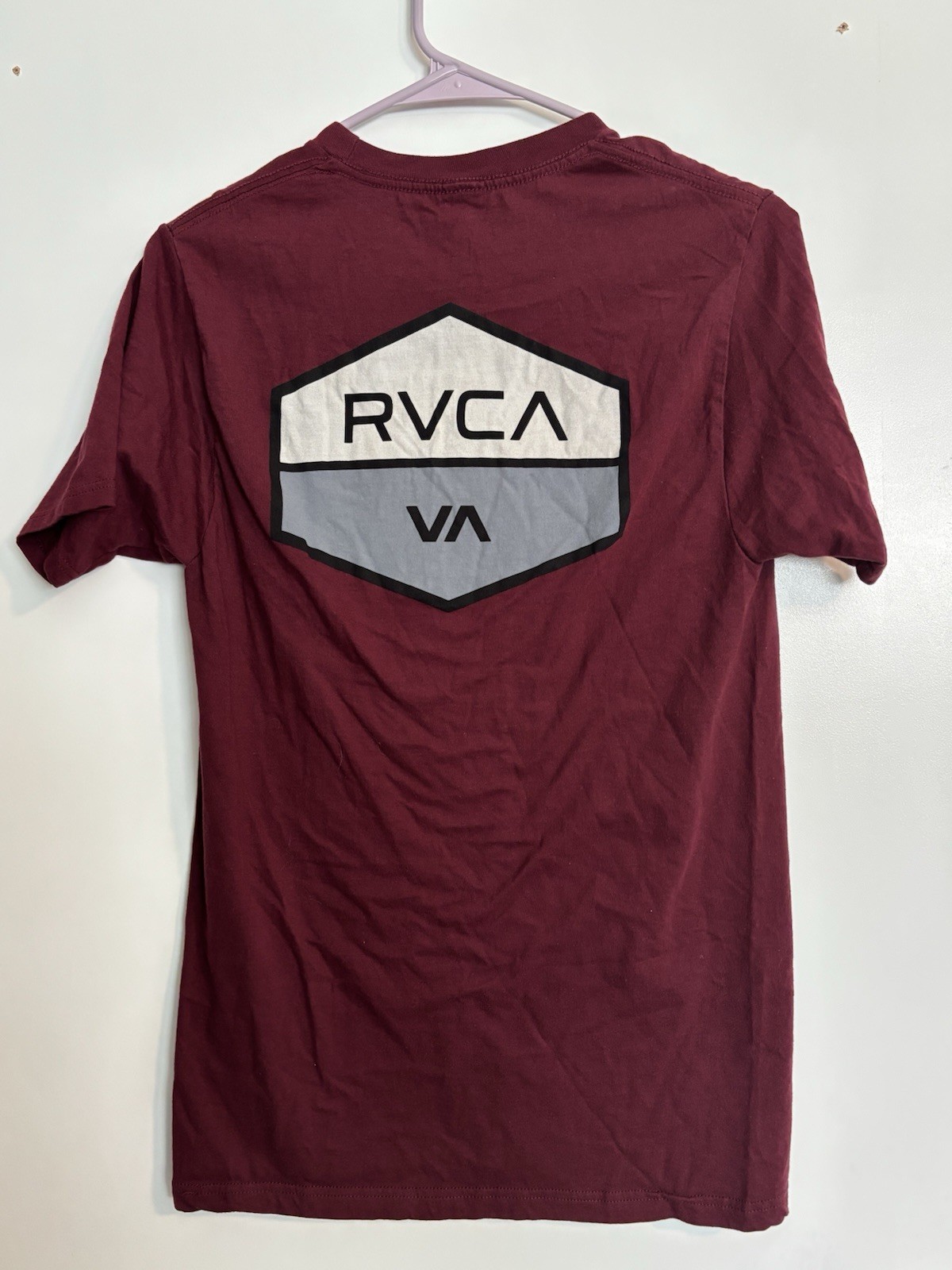 RVCA Logo Short Sleeve Crewneck Cotton T-shirt Burgundy Men’s Small Casual Shirt gallery