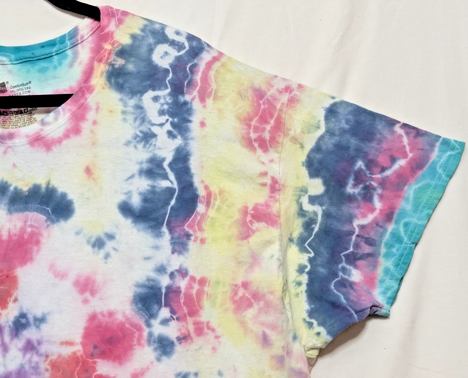 Handmade Tie Dye Geode Pattern Red Pink Purple Yellow 3XL Shirt 25" W X 31" L gallery