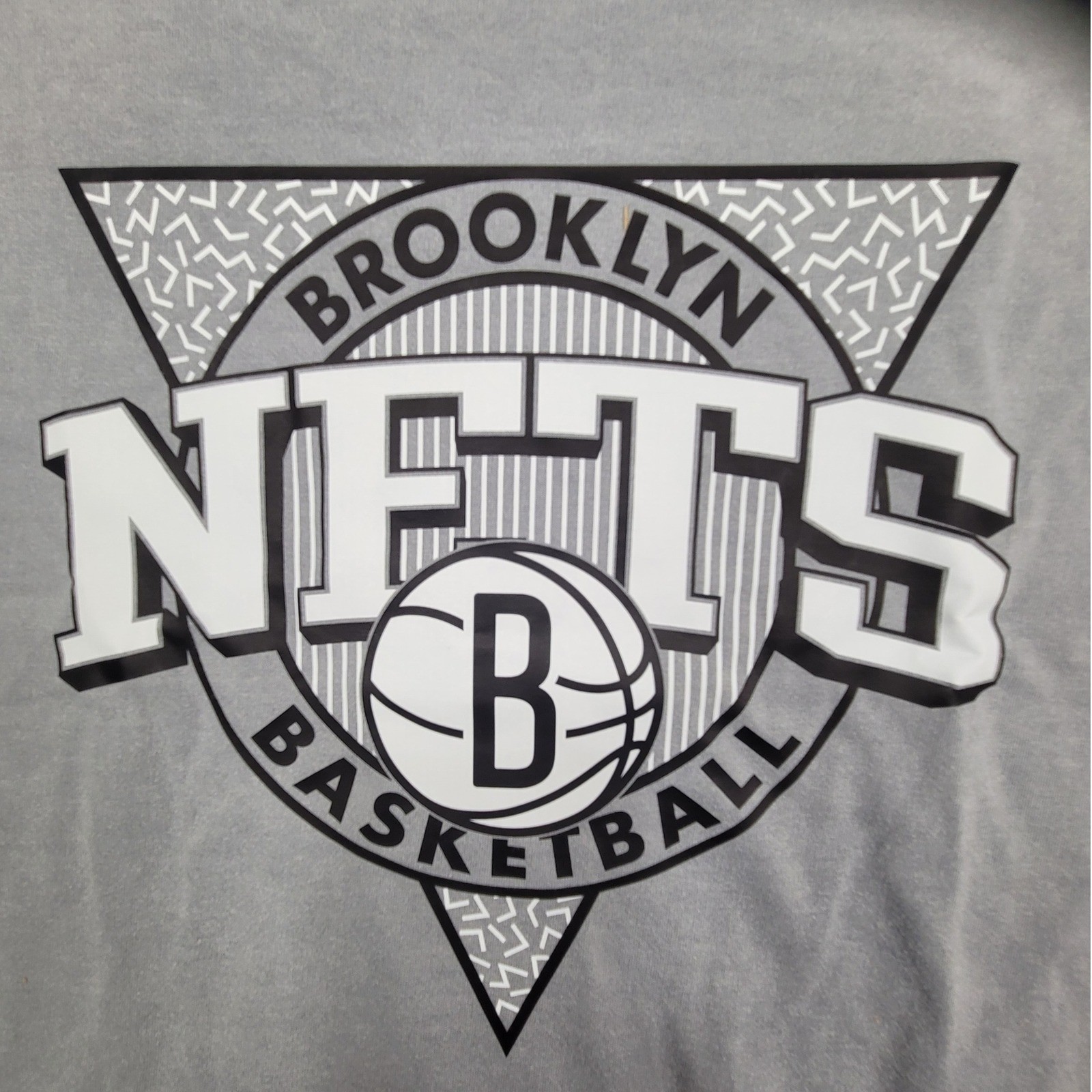 Brooklyn Nets Basketball NBA Mens Tee Shirt Gray XL Ringspun Fabric Blue 84 NWT
