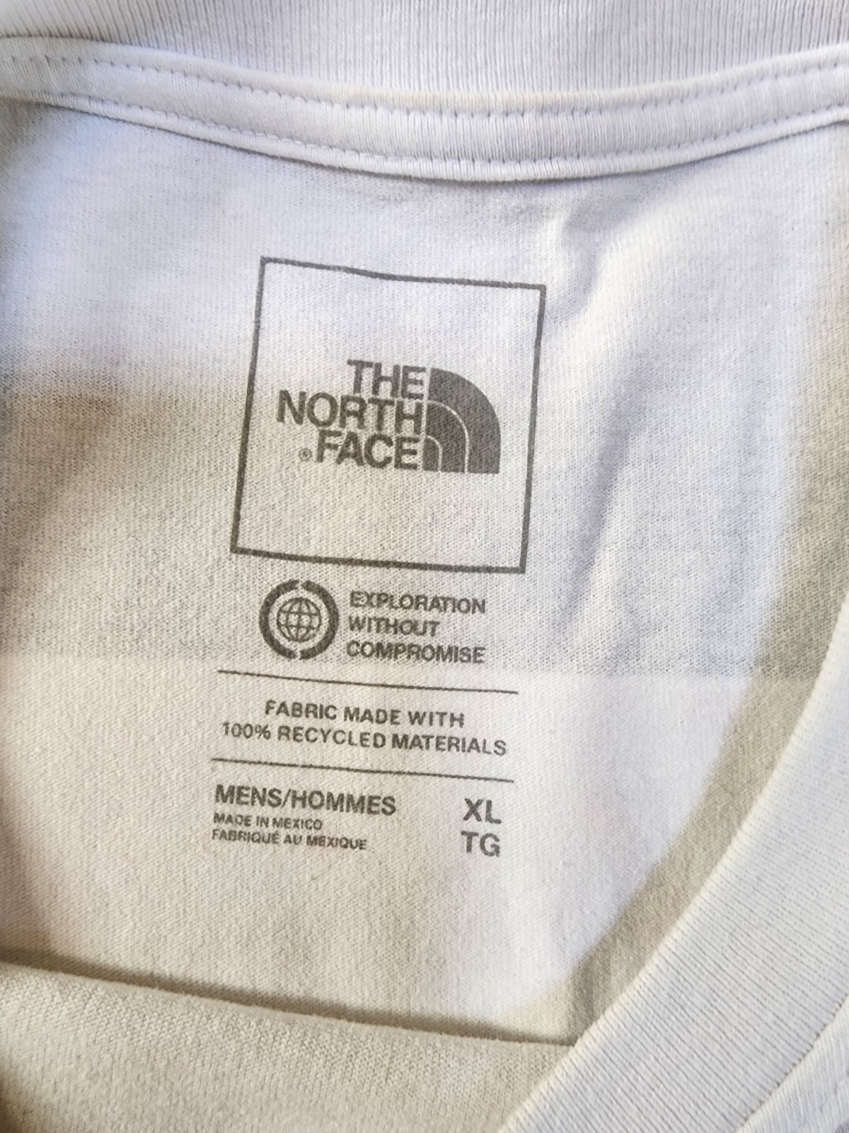 MENS SIZE XL, WHITE, THE NORTH FACE T-SHIRT, COTTON/POLYSTER, PRE-OWNED gallery