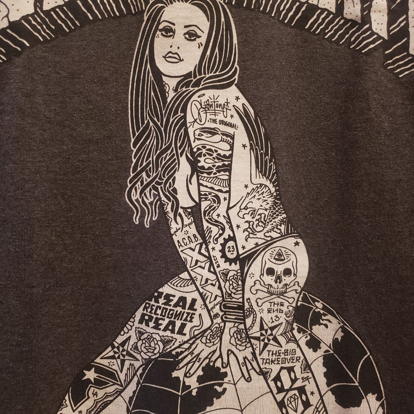 Rebel Eight T Shirt The Takeover Famous Stars & Straps Tatoo Girl Street Size L gallery