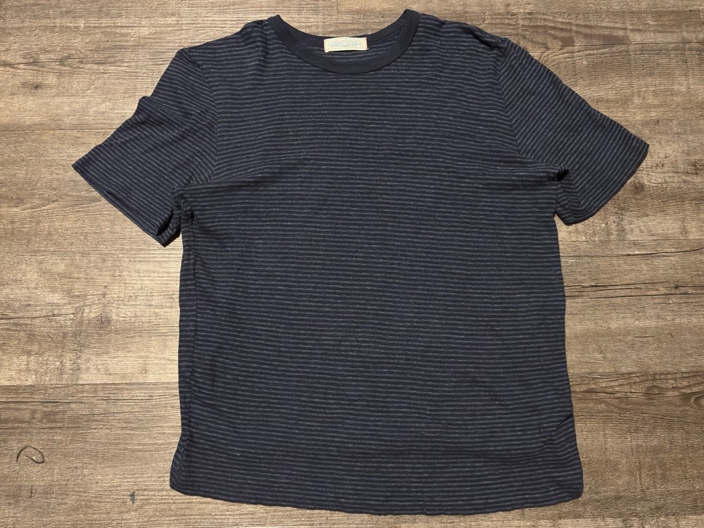Faherty Men’s T-shirt L Blue Chambray Tees Short Sleeve Crew Cotton Striped