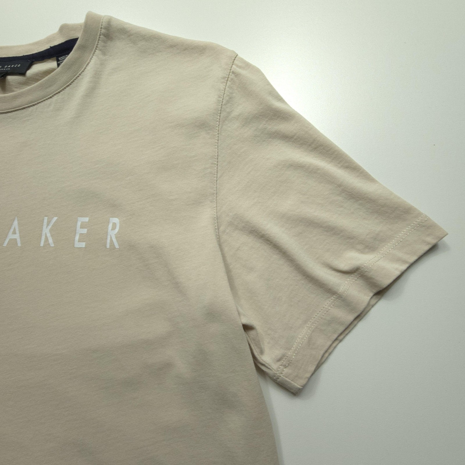 Ted Baker Mens Shirt Medium Beige Logo Graphic Tee Cotton Casual Gym Crewneck M gallery