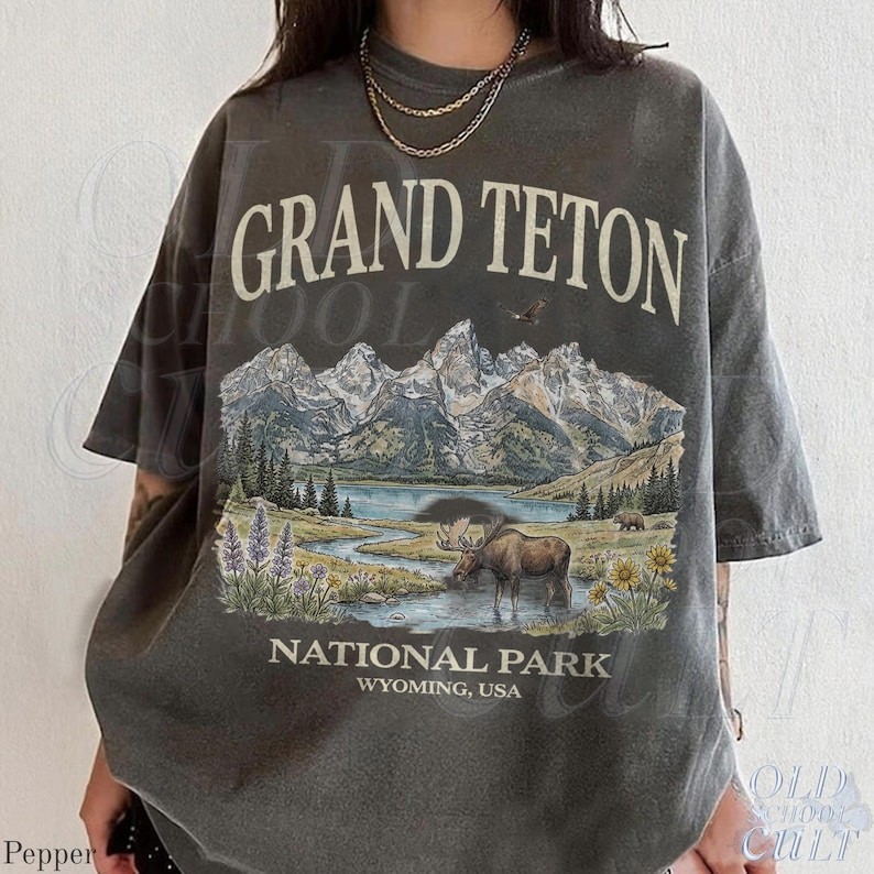 Grand Teton National Park Vintage 90s Graphic T-Shirt Moose Tee