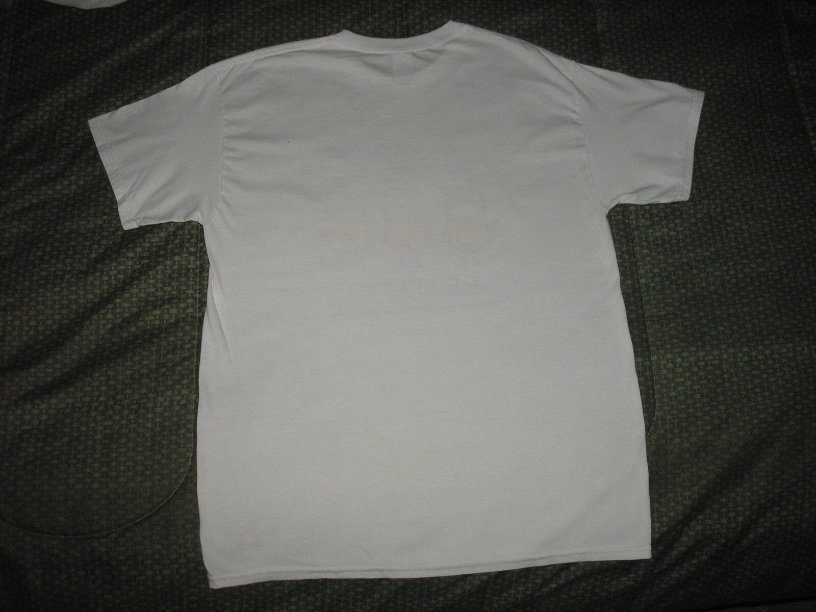 Funny T-Shirt- Realists "The Only Ones Who Really Know What's Going On" Size L gallery