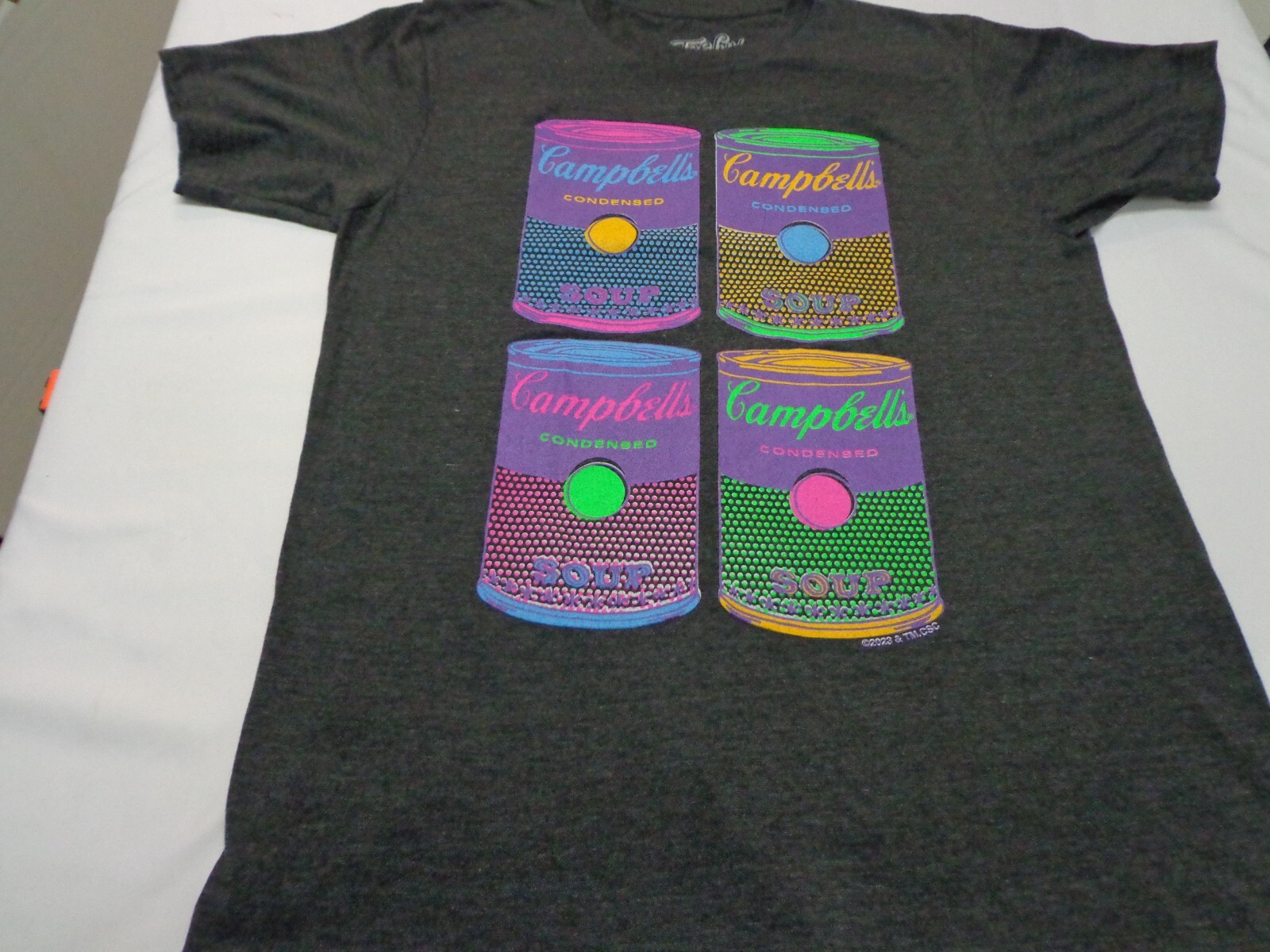 Andy Warhol Theme Campbell’s Soup Can T-Shirt Tee Luv Size Medium gallery