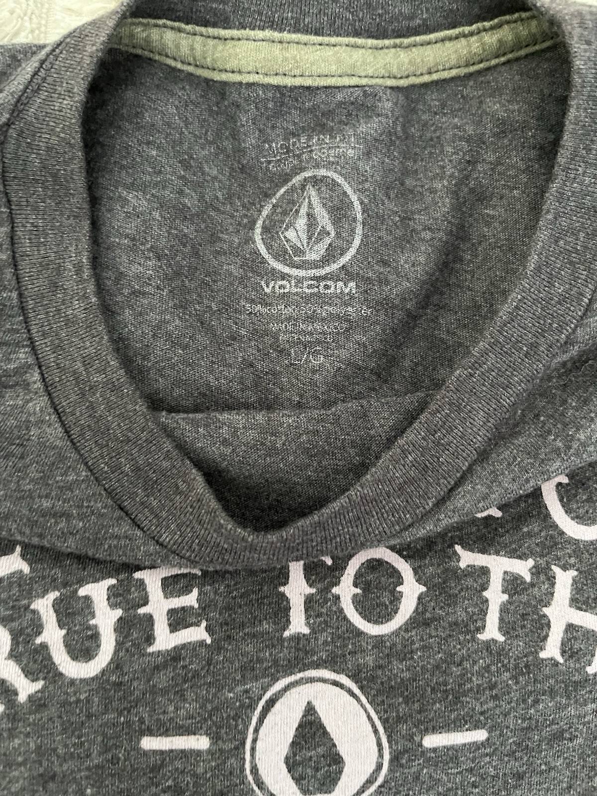 Volcom Stone True To This T Skeleton MCMXCI 1991 Women's Size Large Heather Gray gallery