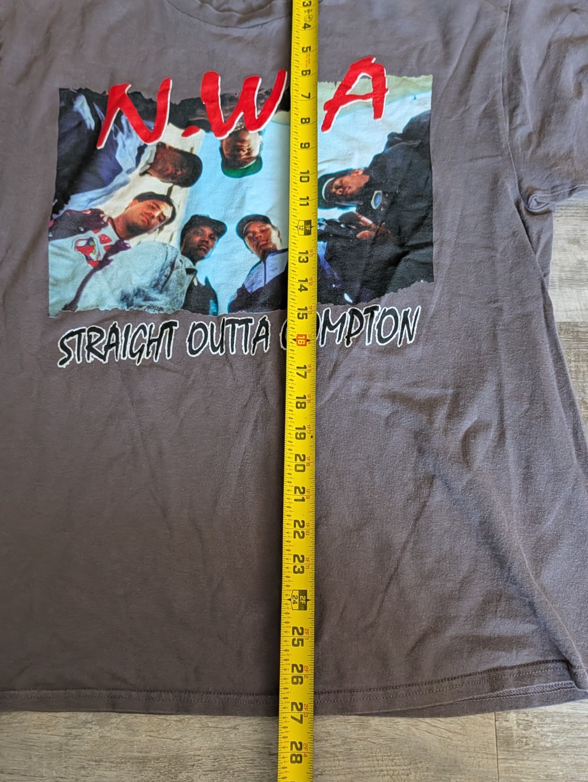 N.W.A. Straight Outta Compton Gray Hip Hop Tee Shirt Size L VGUC Group Photo Rap gallery
