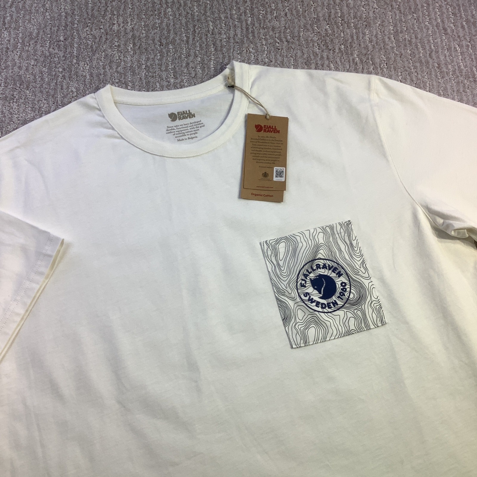 Fjallraven Mens Logo Pocket T-Shirt Eggshell Cream Organic Cotton Size L NWT gallery