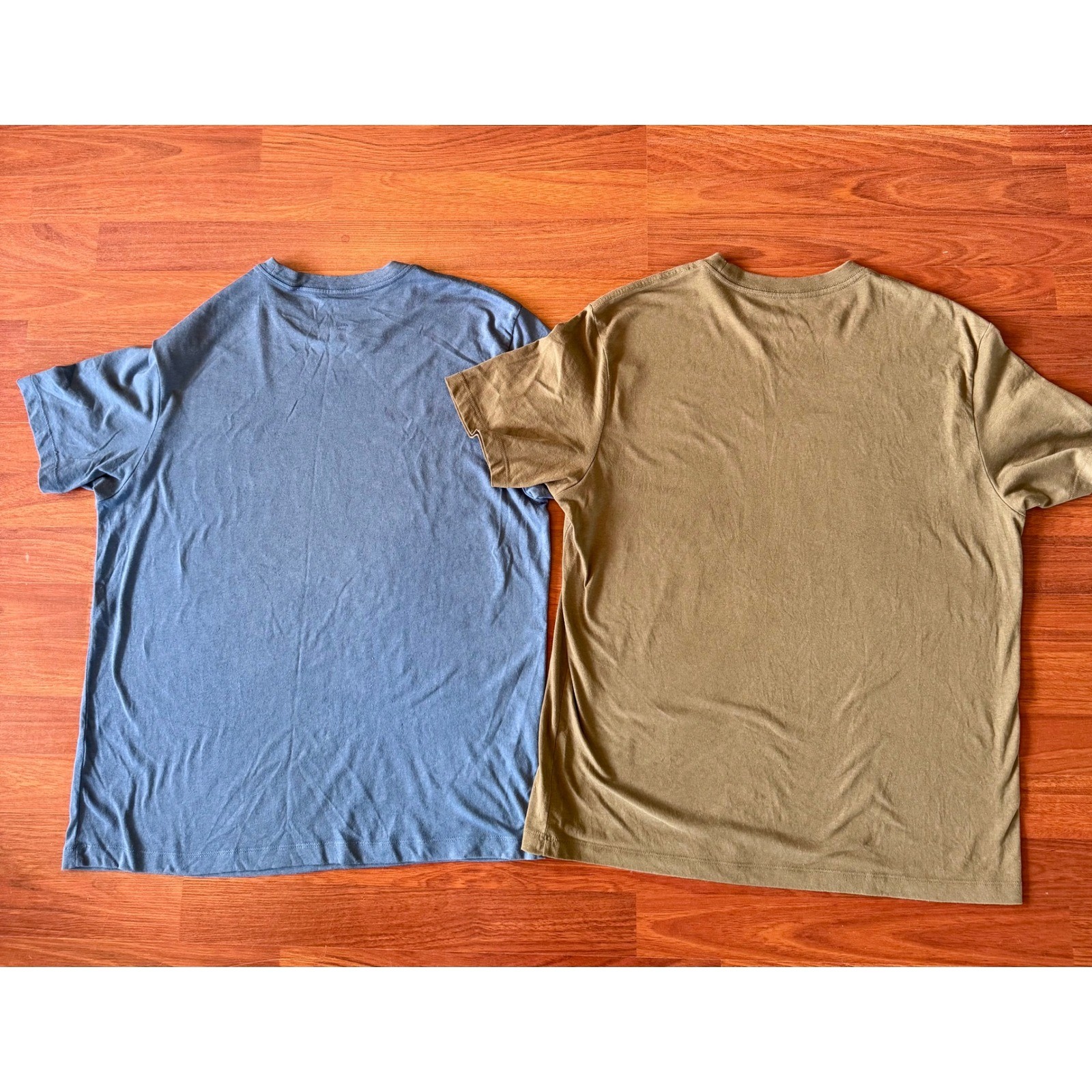 Bundle of 2 American Eagle Super Soft T-Shirts Mens Medium Blue Olive gallery