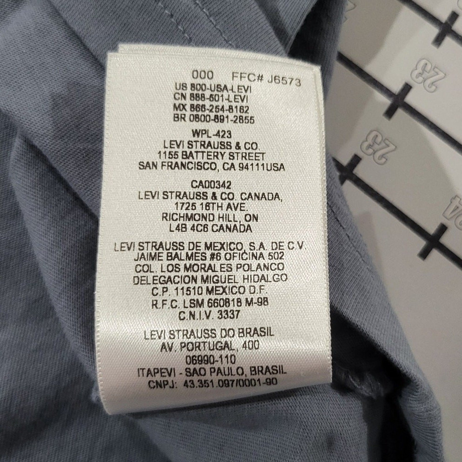 Levi's Shirt Mens Size XL Extra Large Gray Graphic Farmer 20s Retro Short Sleeve gallery