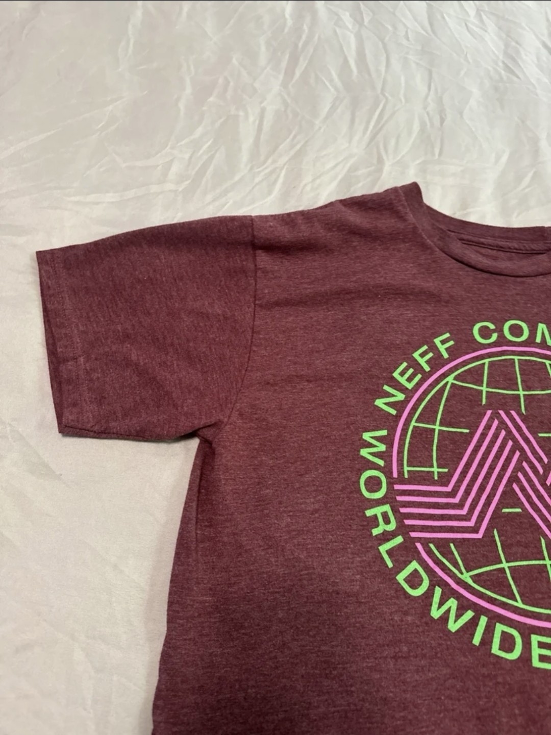 Neff Geometric Graphic Tee T-Shirt Red Burgundy Men's Medium gallery