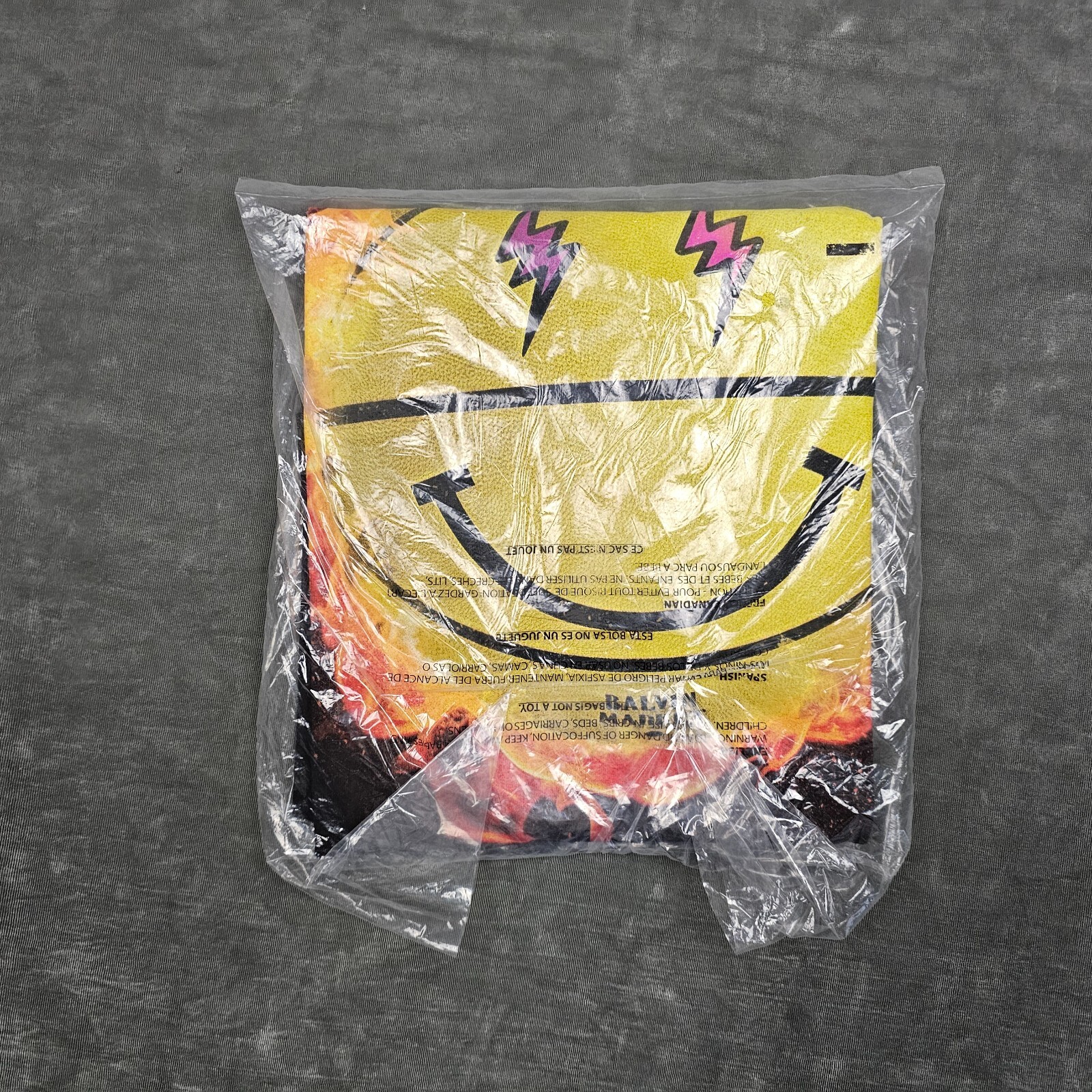 J. Balvin x Market Shirt Mens Large Electro Smiley Face Collab Chinatown Black gallery