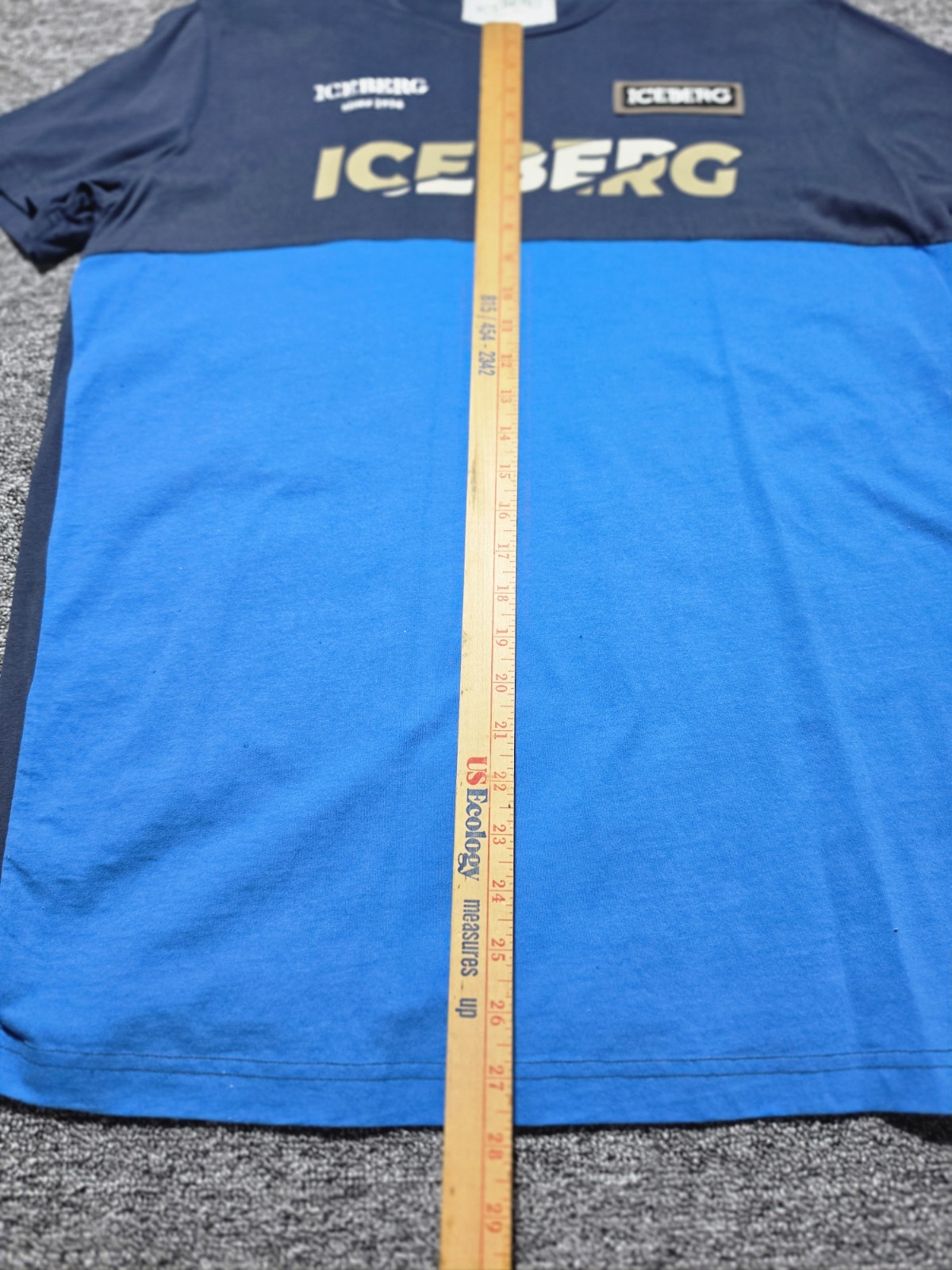 Iceberg Blue Navy Logo Graphic Men's Crew Neck Short Sleeve T-Shirt Size L gallery