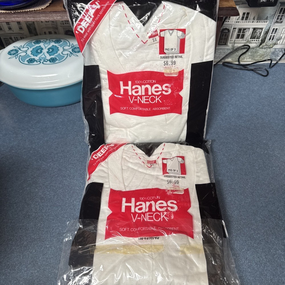 2- NOS 1979 HANES “Deep V” Cotton Men’s V-Neck T-Shirt 3 Pack Size Small S 34/36