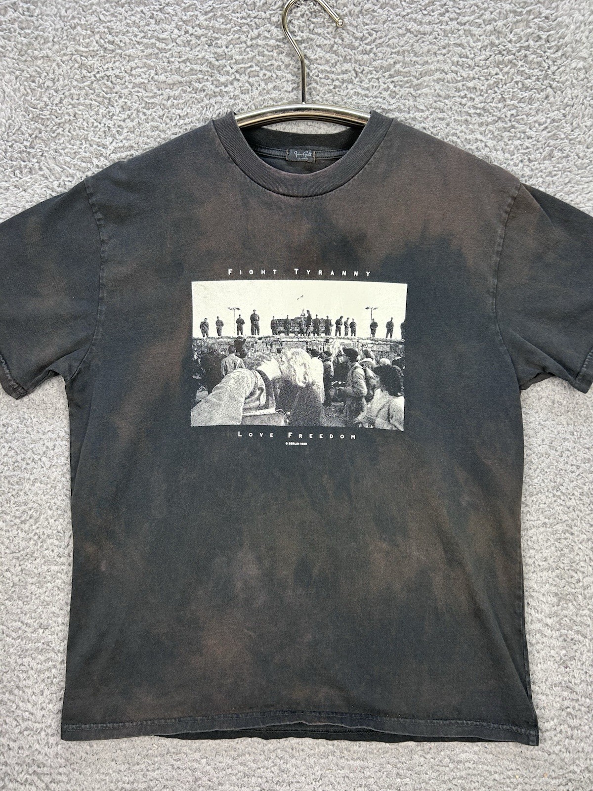 John Galt Fight Tyranny Love Freedom Berlin 1989 Wall Smoke Faded Black Vintage gallery