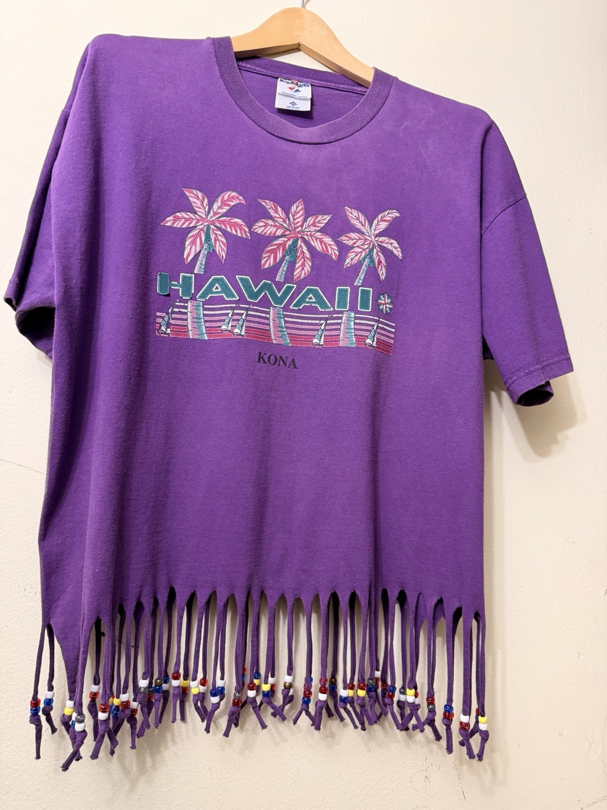 Vintage Kona Hawaii T Shirt Adult Size XL Custom Beaded Bottom 90s Souvenir Tee gallery