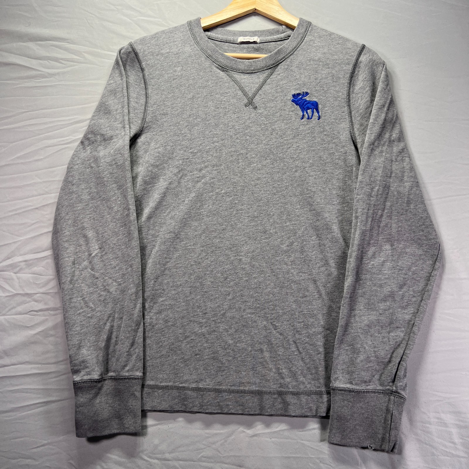 Abercrombie & Fitch Shirt Mens Small Gray Long Sleeve Muscle Fit Moose Skate Y2K gallery