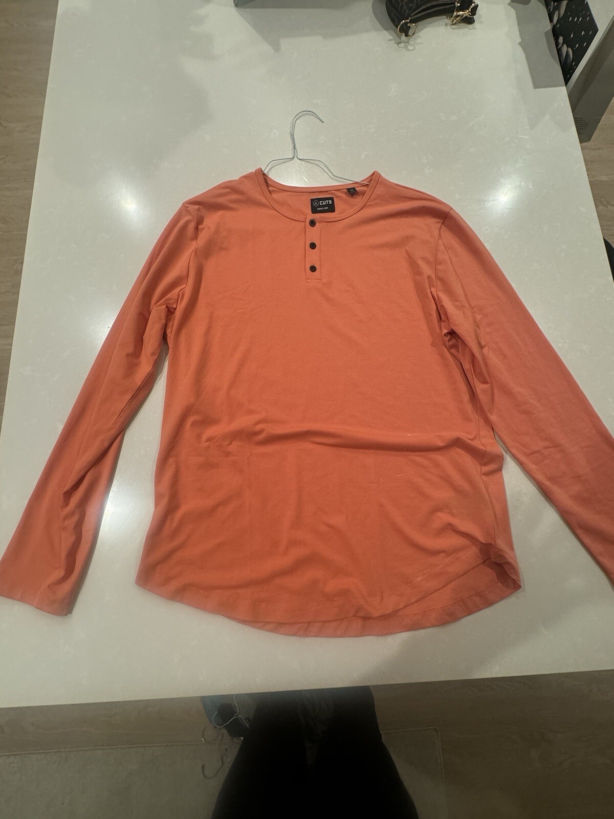 Cuts Clothing t shirts 4 Pack