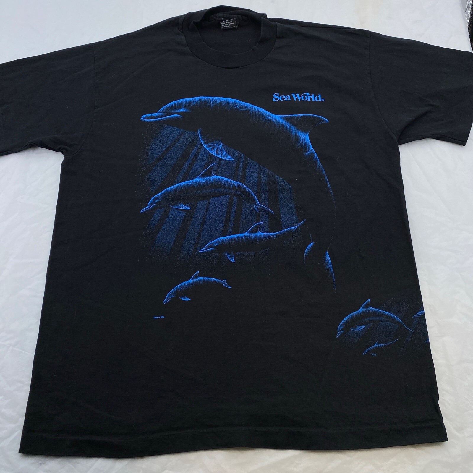vintage 90s SEA WORLD DOLPHIN T-Shirt LARGE/XL nature ocean animal soft shadow gallery