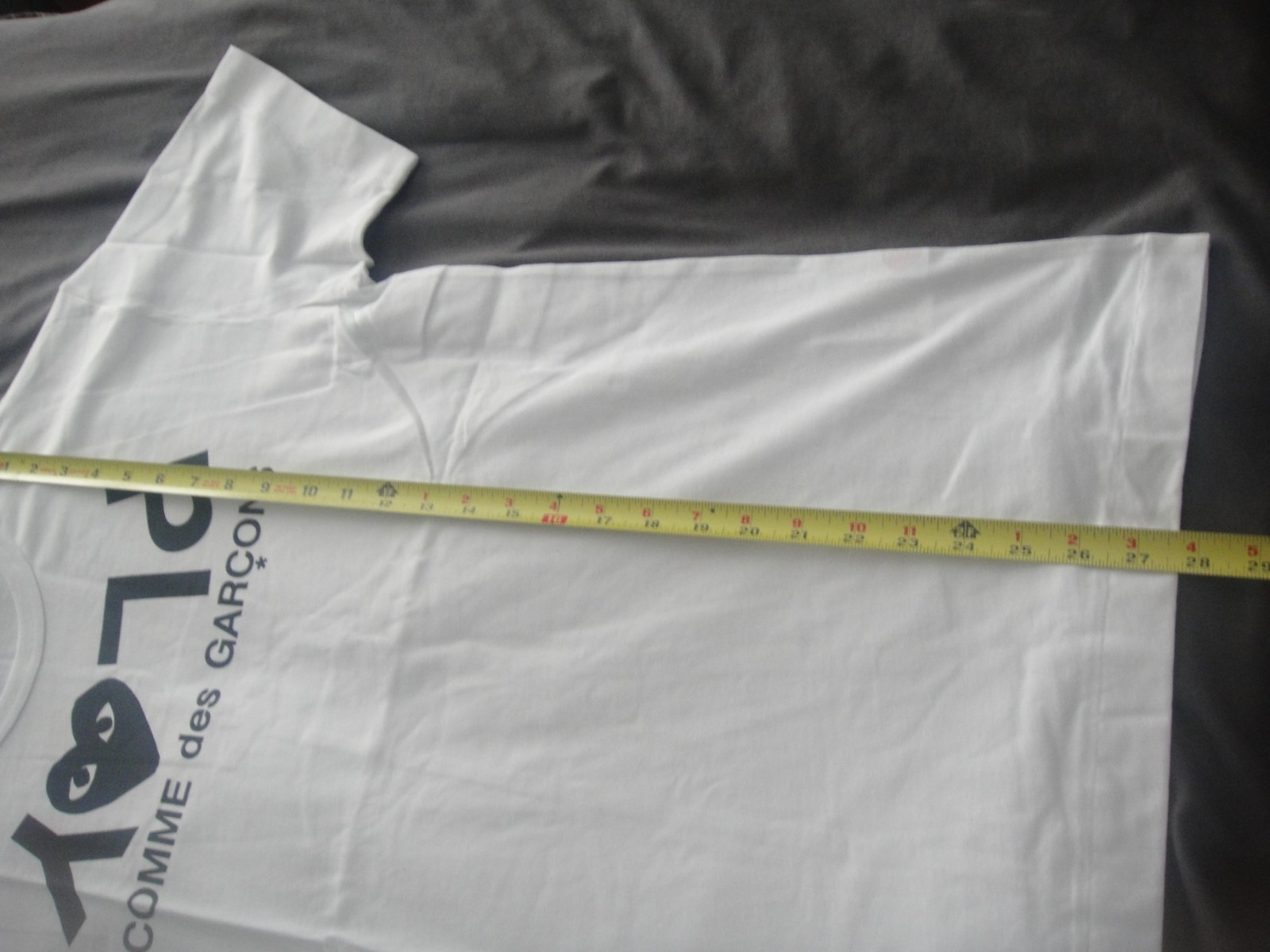 Comme Des Garcons Play Men's Inverted Play Logo White T Shirt Size Large, NWT gallery