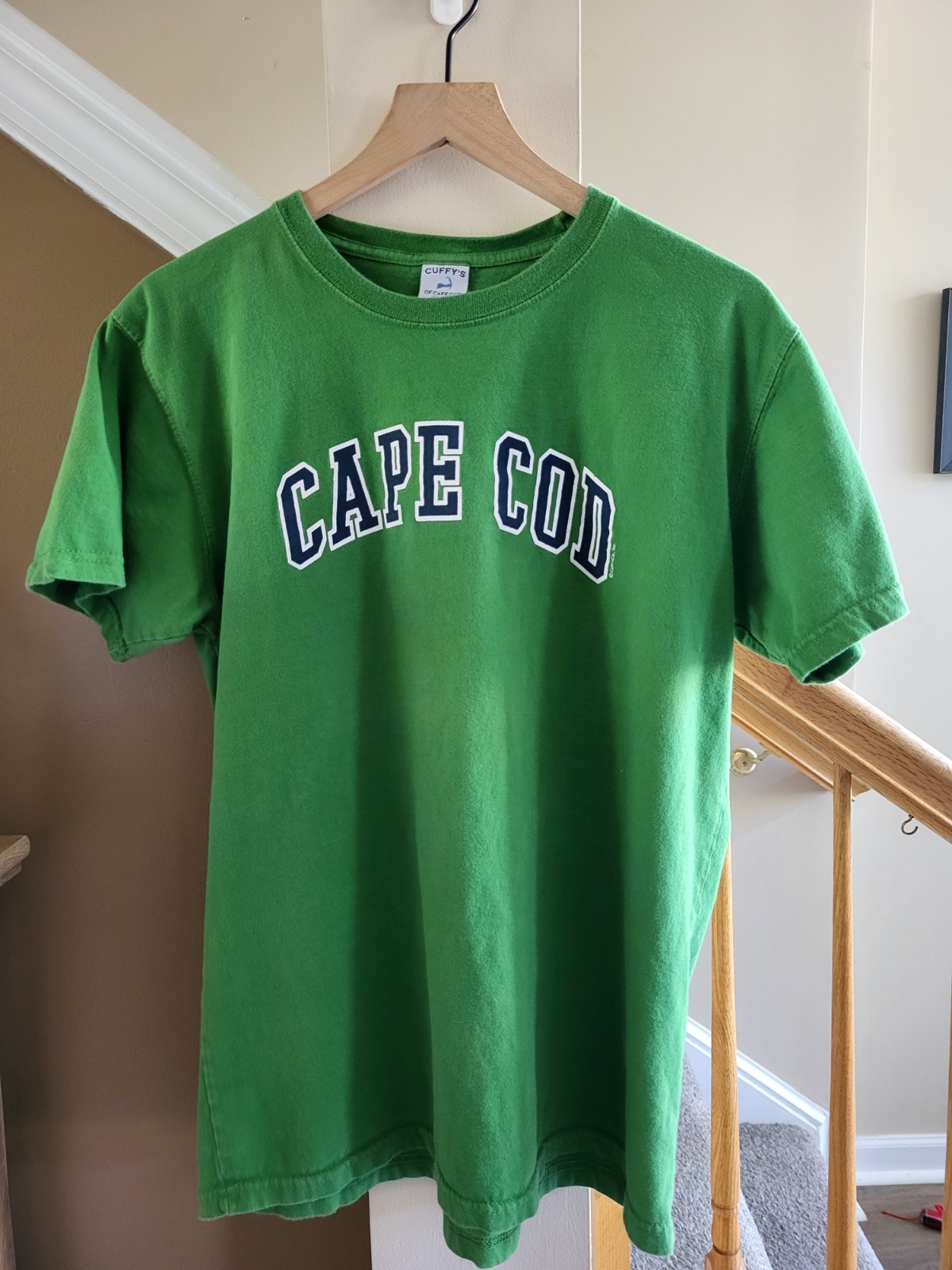 Cuffy’s Of Cape Cod Tee Shirt Sz L Green With Blue And White Letters